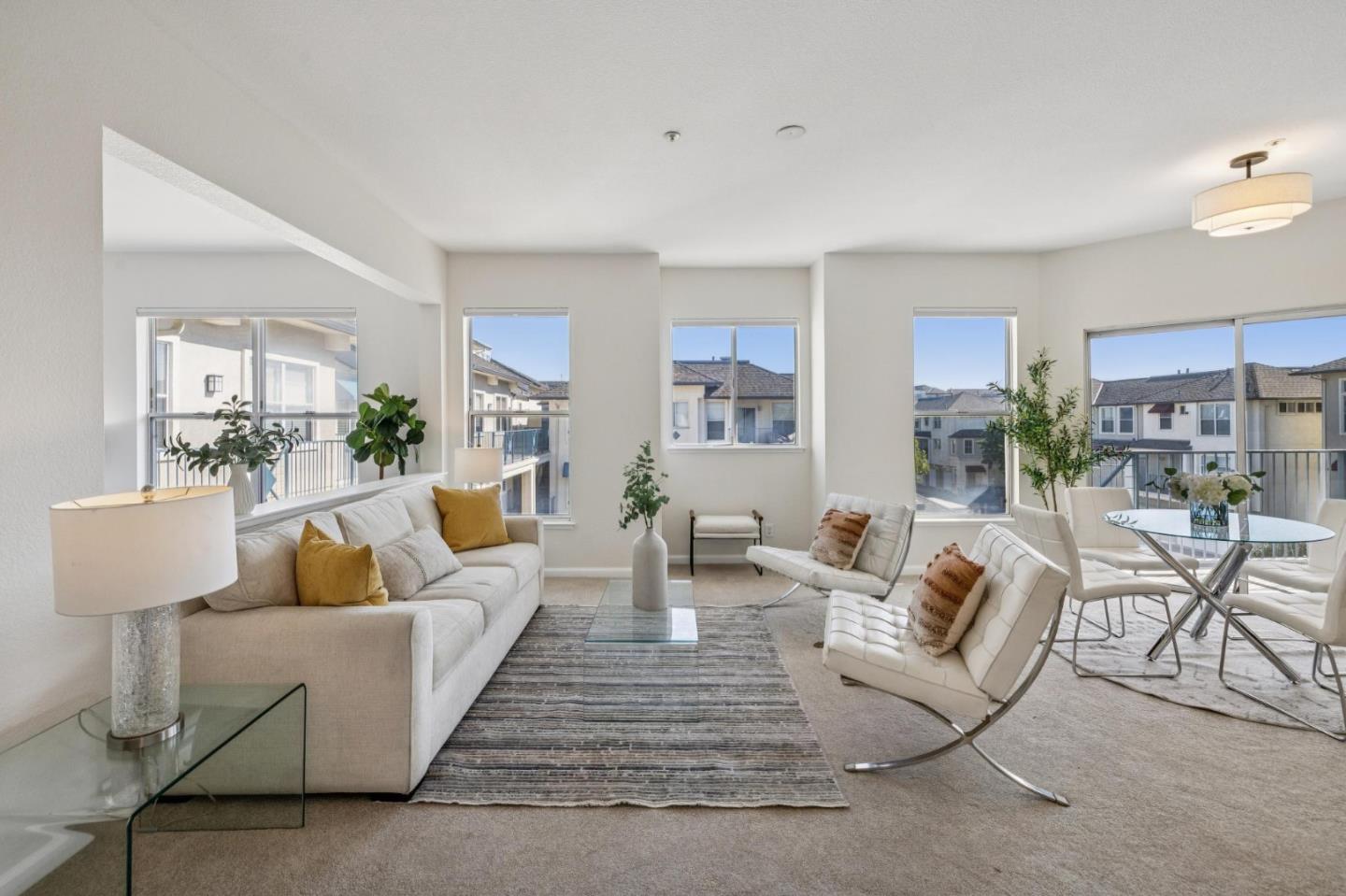 Detail Gallery Image 8 of 43 For 200 Baltic Cir #232,  Redwood City,  CA 94065 - 1 Beds | 1/1 Baths