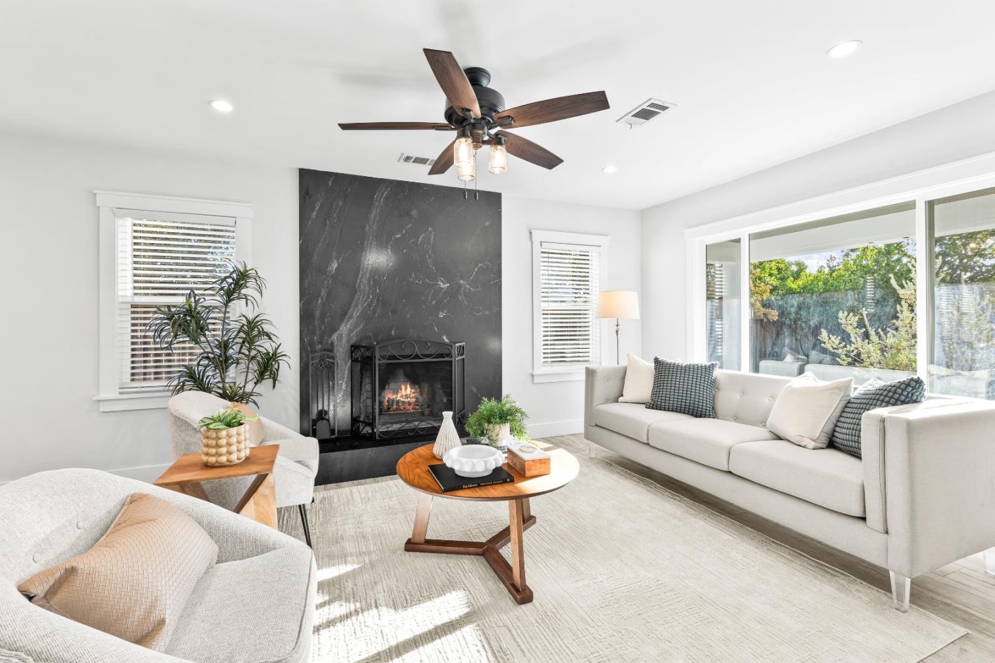 Detail Gallery Image 11 of 86 For 11840 Foothill Ave, Gilroy,  CA 95020 - 3 Beds | 2 Baths