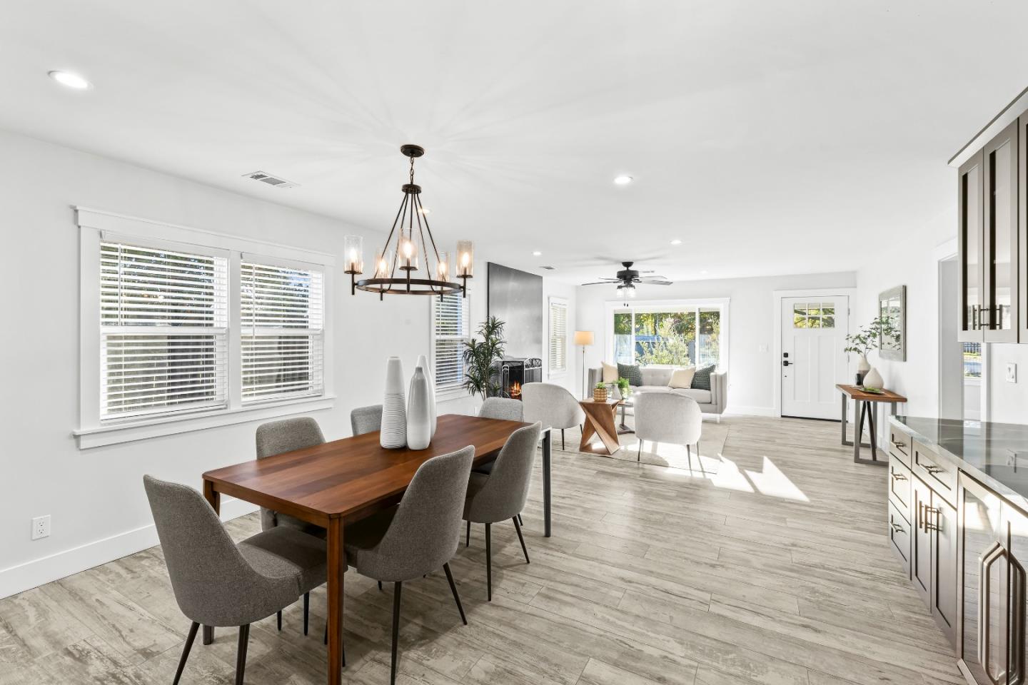 Detail Gallery Image 17 of 86 For 11840 Foothill Ave, Gilroy,  CA 95020 - 3 Beds | 2 Baths