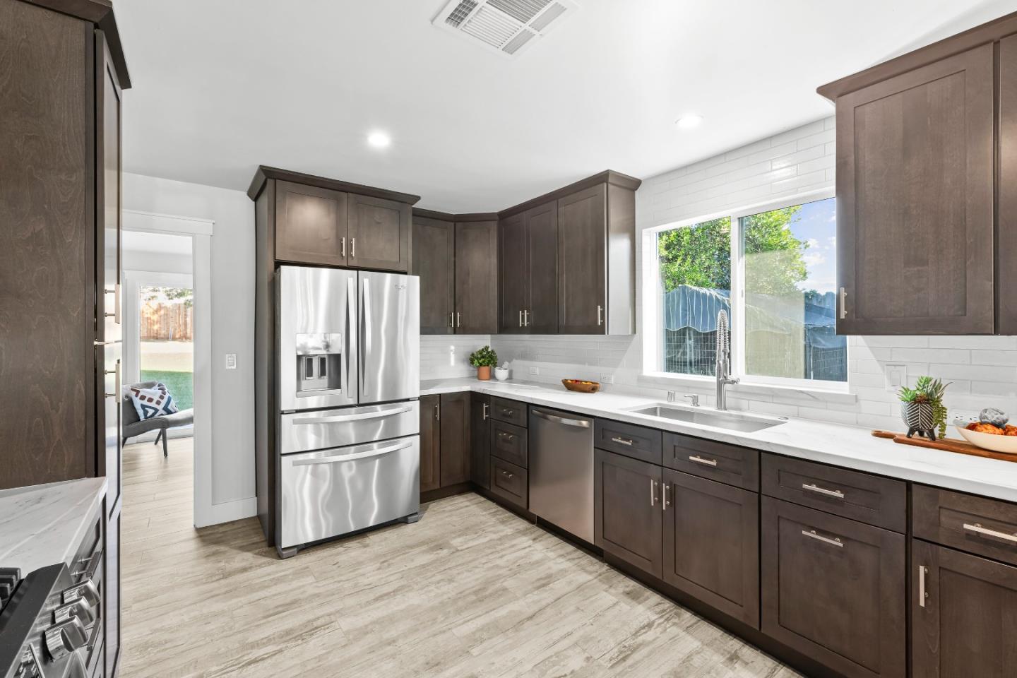 Detail Gallery Image 21 of 86 For 11840 Foothill Ave, Gilroy,  CA 95020 - 3 Beds | 2 Baths