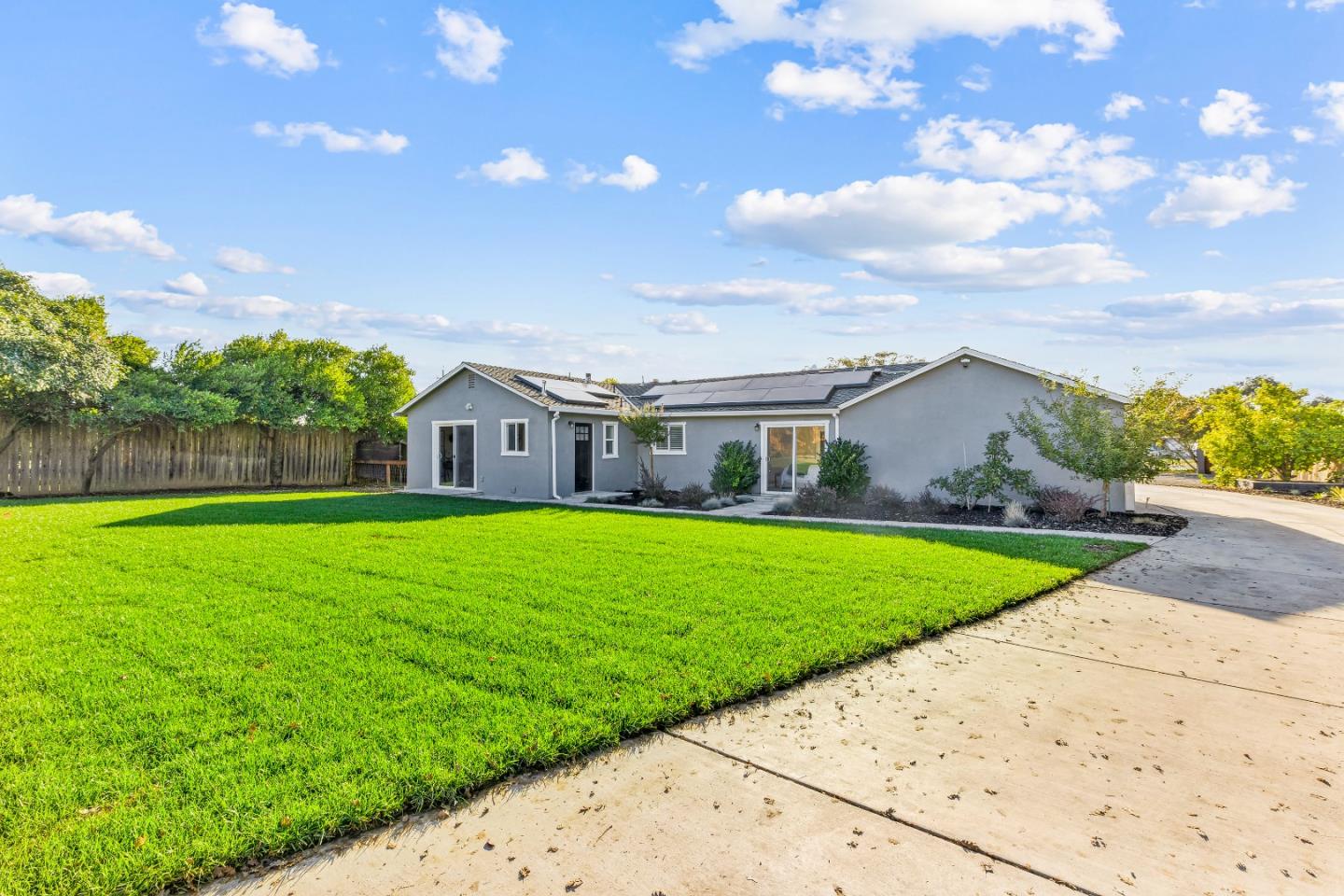 Detail Gallery Image 80 of 86 For 11840 Foothill Ave, Gilroy,  CA 95020 - 3 Beds | 2 Baths