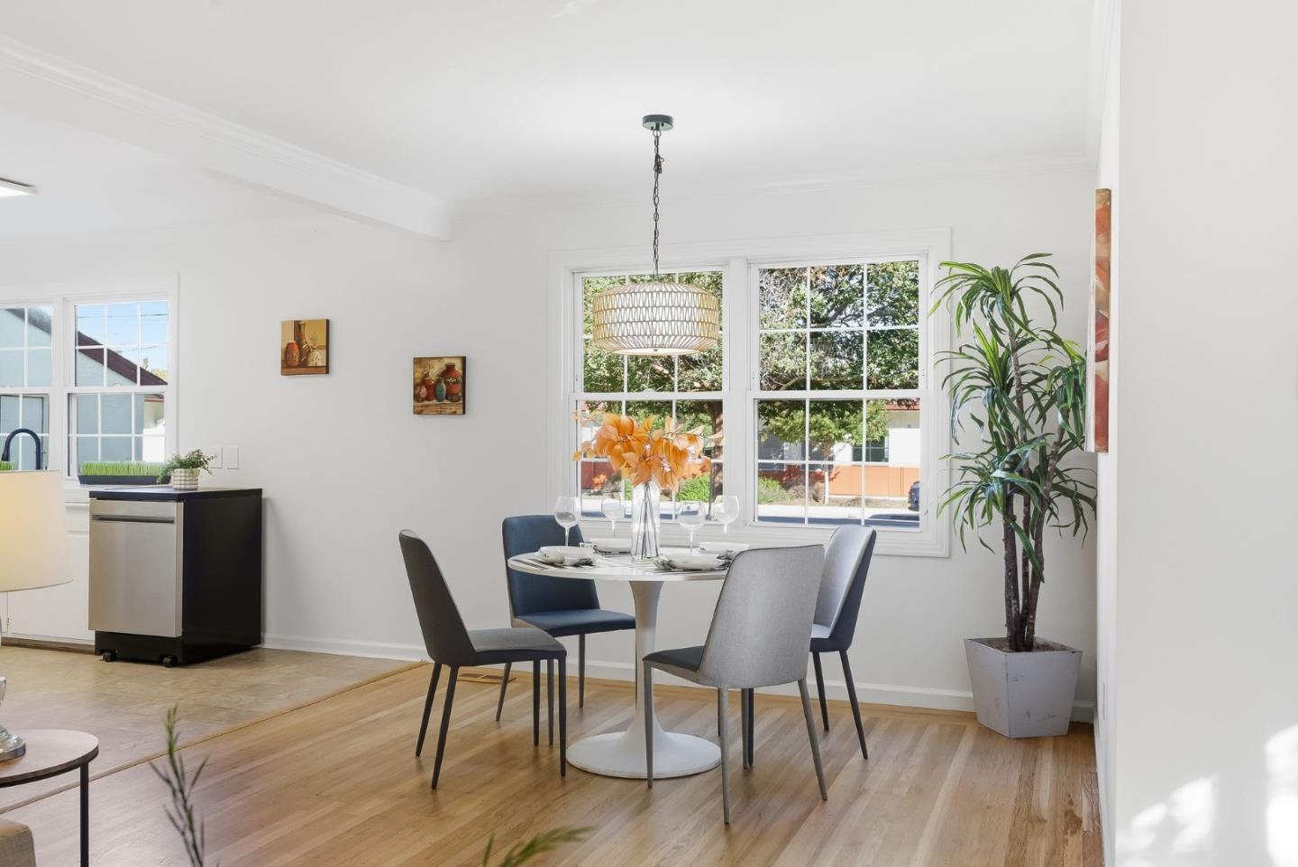 Detail Gallery Image 7 of 27 For 232 Hazelton Ave, Sunnyvale,  CA 94085 - 3 Beds | 1 Baths