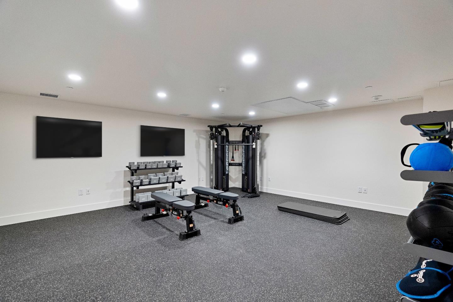 Detail Gallery Image 12 of 15 For 1853 Almaden Rd #515,  San Jose,  CA 95125 - 1 Beds | 1 Baths