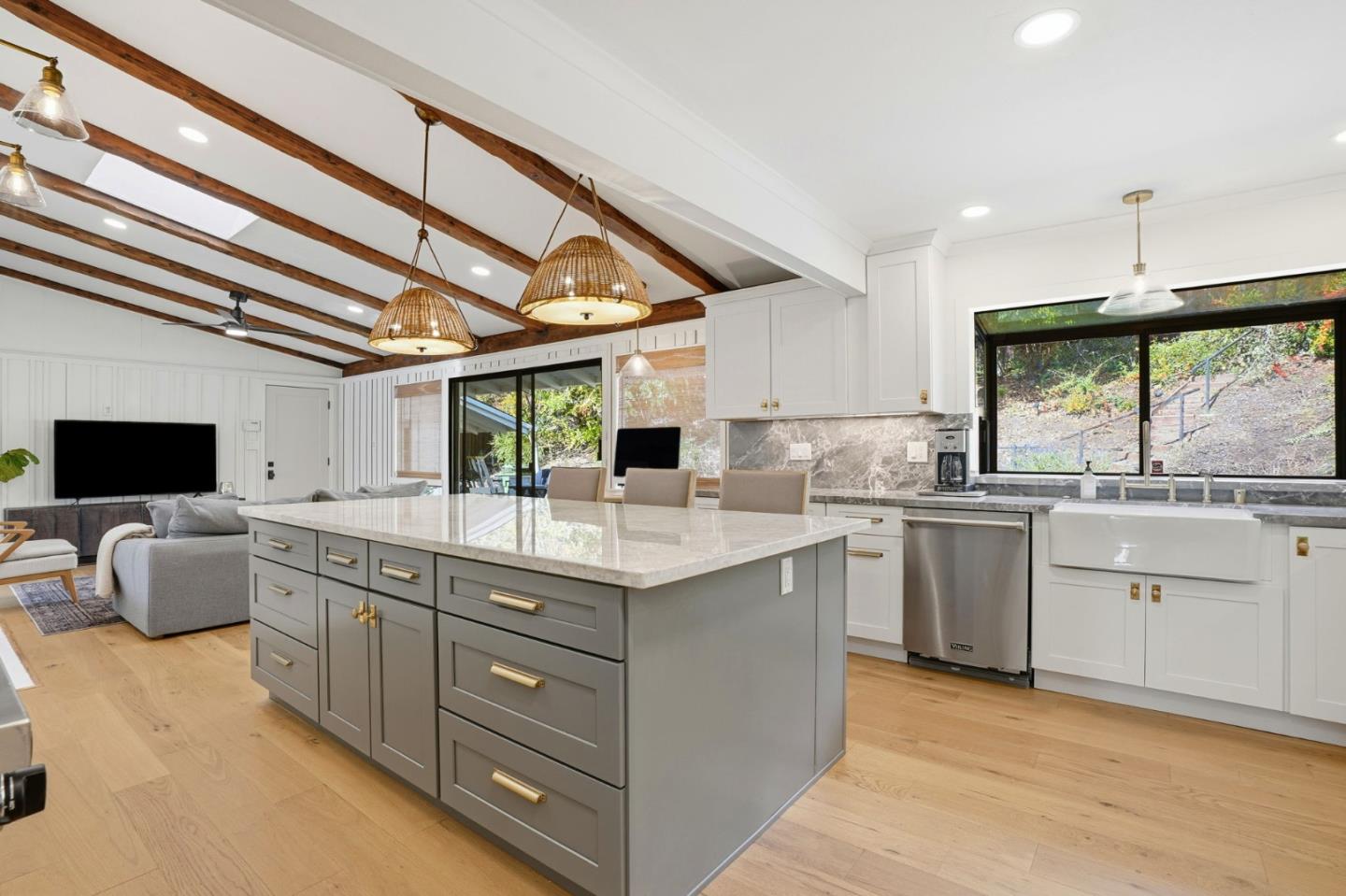 Detail Gallery Image 16 of 42 For 1049 Scots Ln, Walnut Creek,  CA 94596 - 3 Beds | 3/1 Baths