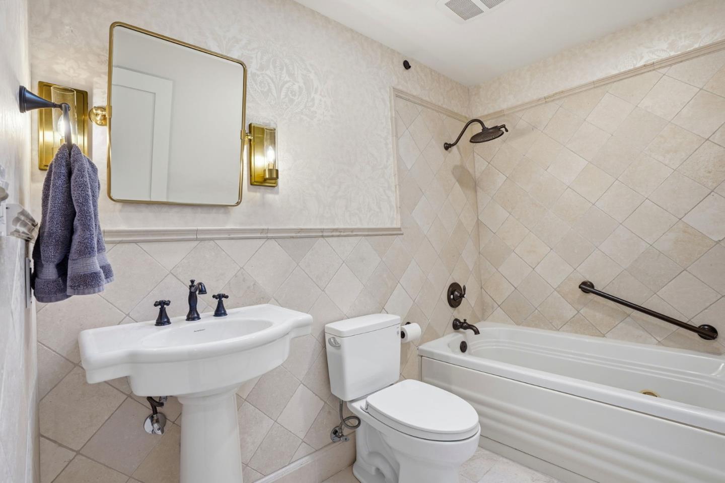 Detail Gallery Image 38 of 42 For 1049 Scots Ln, Walnut Creek,  CA 94596 - 3 Beds | 3/1 Baths