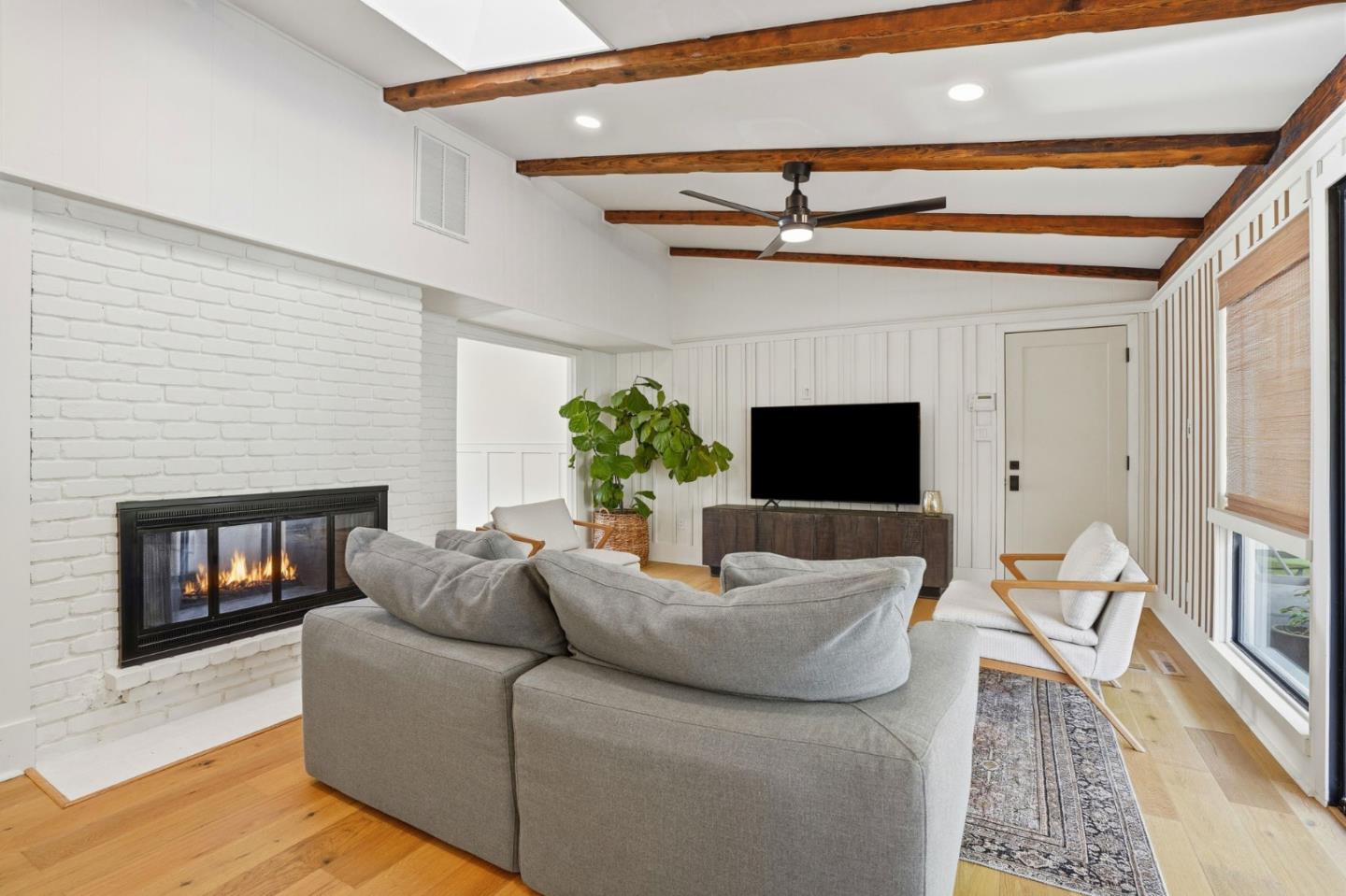 Detail Gallery Image 9 of 42 For 1049 Scots Ln, Walnut Creek,  CA 94596 - 3 Beds | 3/1 Baths