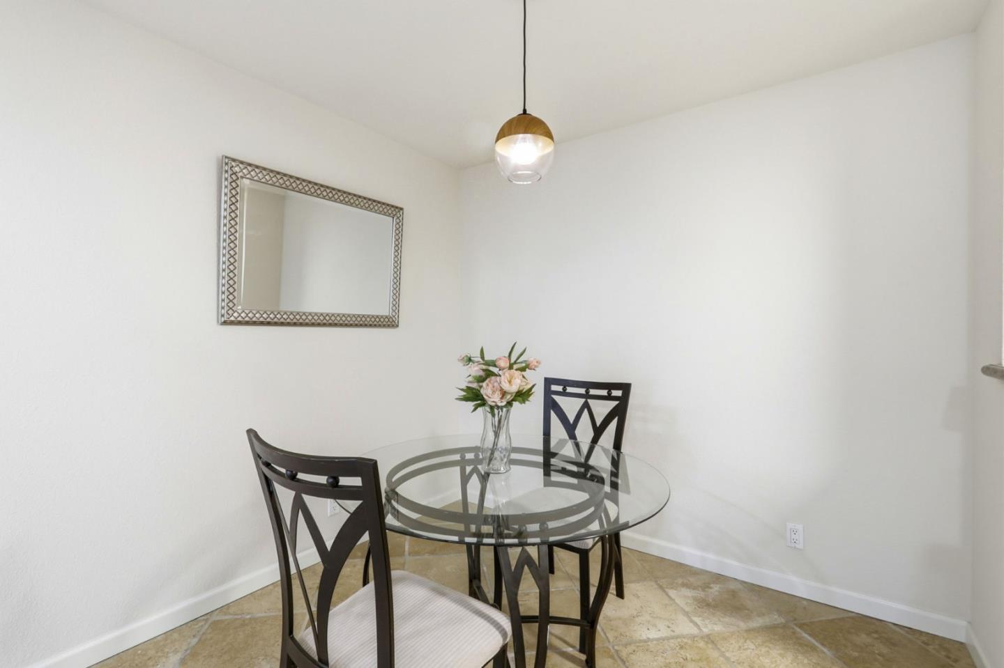 Detail Gallery Image 11 of 35 For 850 Catkin Ct, San Jose,  CA 95128 - 2 Beds | 2 Baths