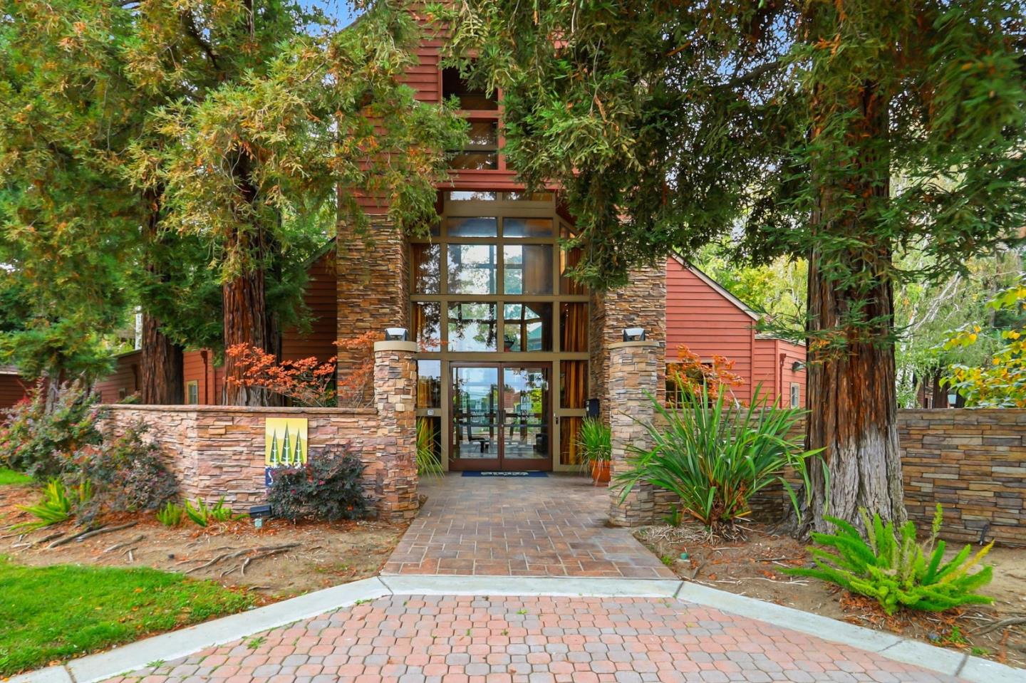 Detail Gallery Image 25 of 35 For 850 Catkin Ct, San Jose,  CA 95128 - 2 Beds | 2 Baths