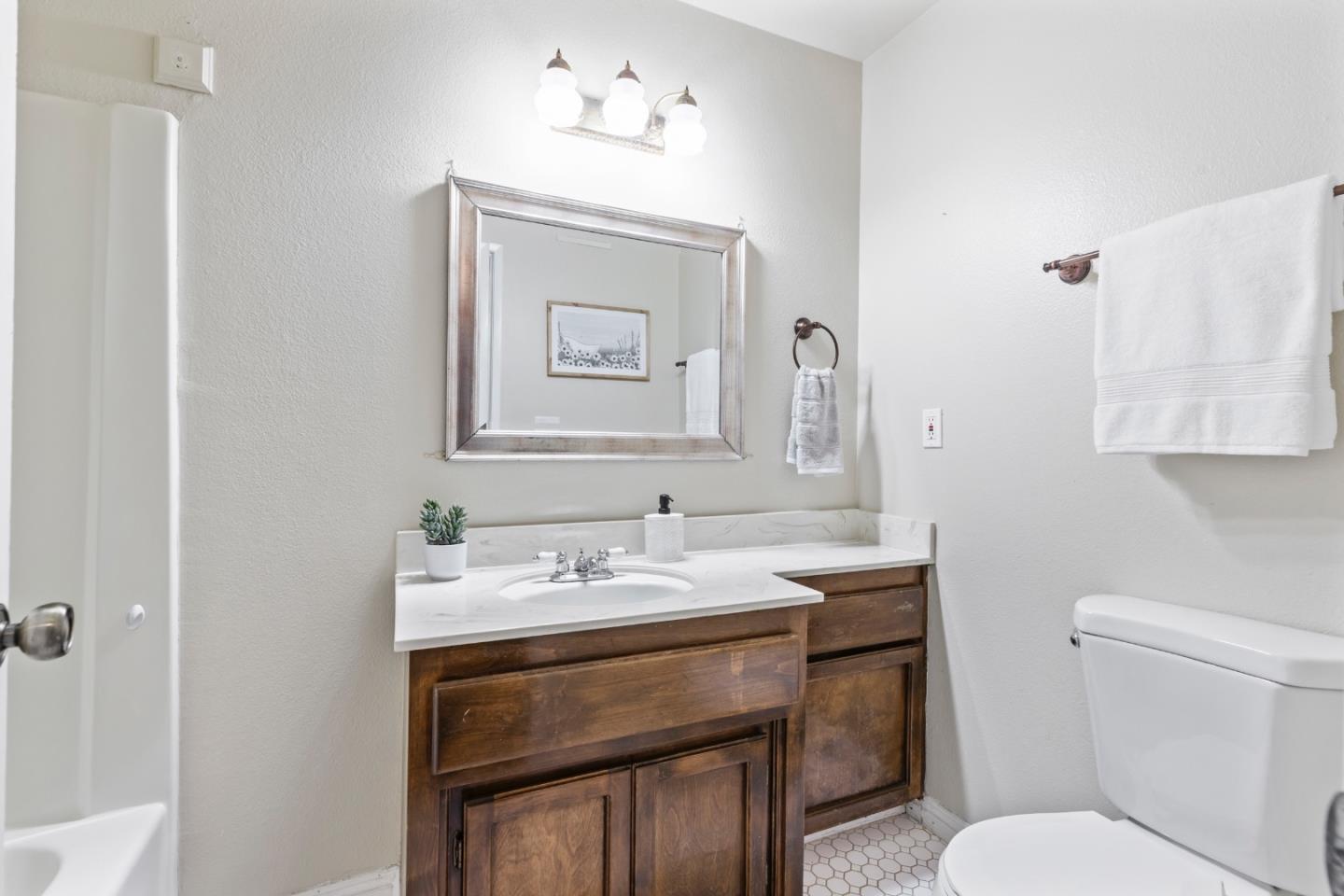 Detail Gallery Image 19 of 30 For 1006 Sylvan Meadows Dr, Modesto,  CA 95356 - 2 Beds | 2 Baths