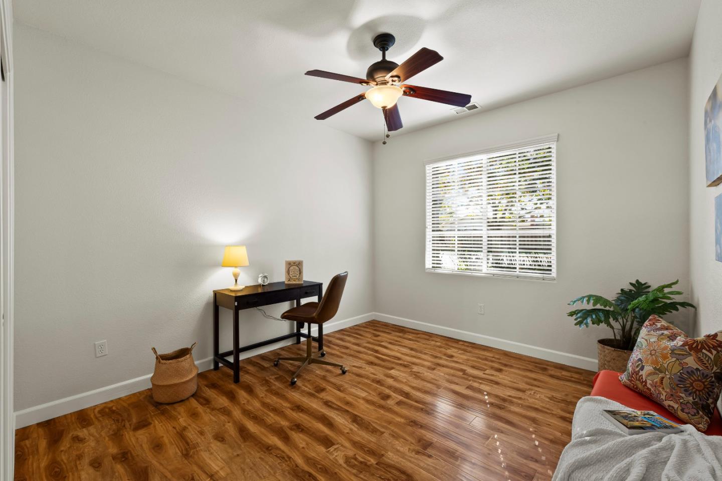 Detail Gallery Image 12 of 26 For 1355 Cypress Ct, Gilroy,  CA 95020 - 2 Beds | 2 Baths