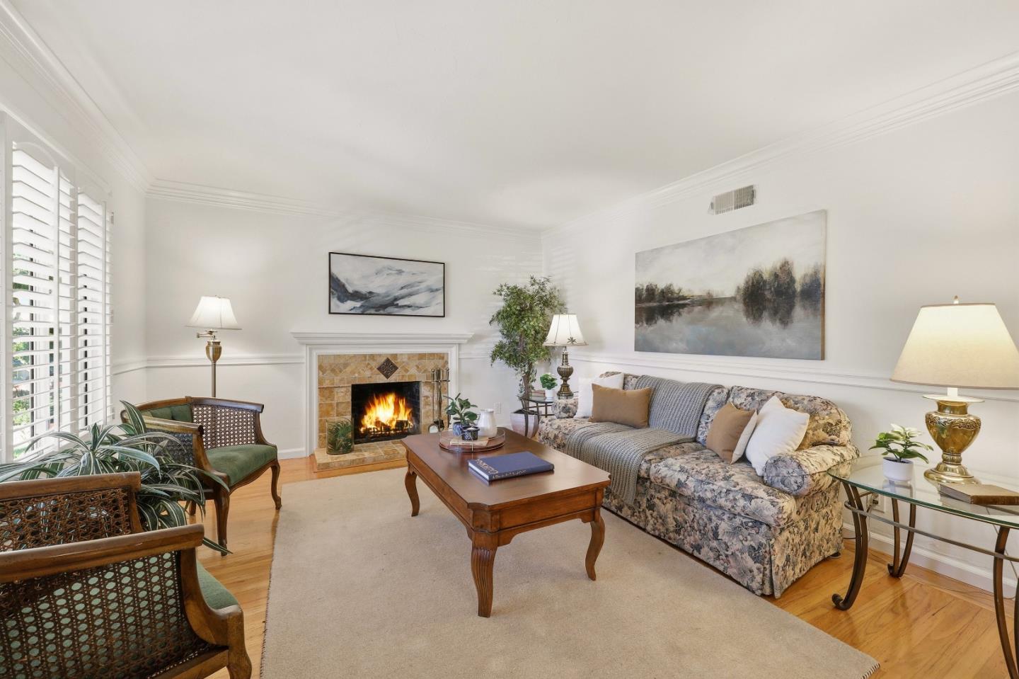 Detail Gallery Image 6 of 40 For 532 Theresa Dr, South San Francisco,  CA 94080 - 3 Beds | 2 Baths