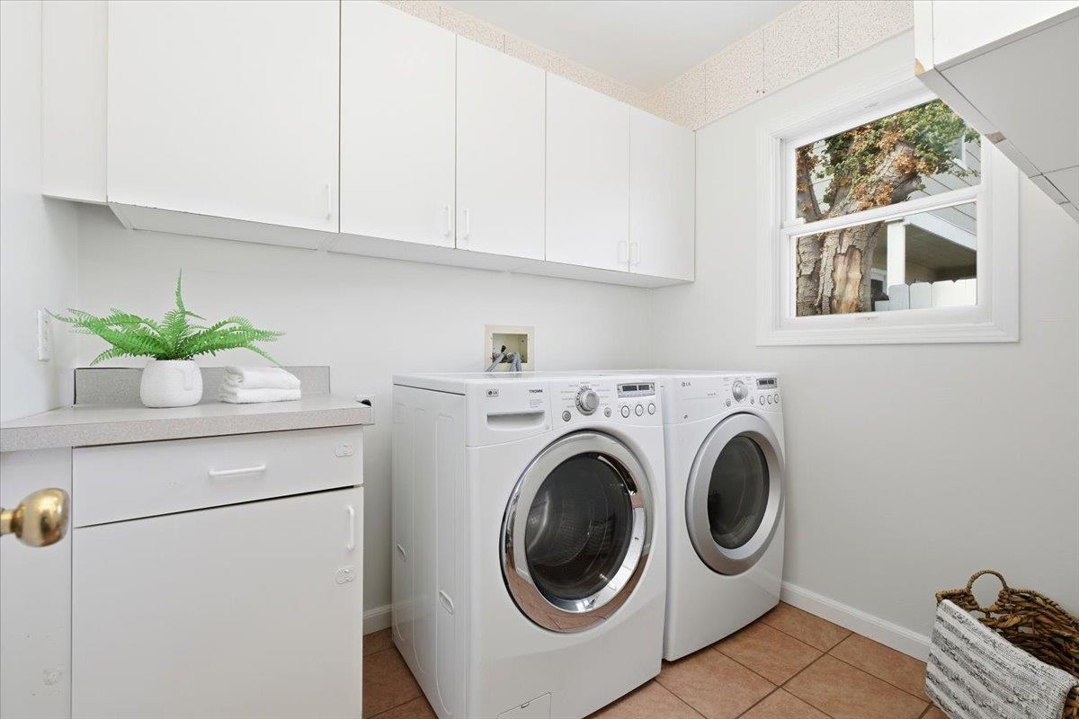 Detail Gallery Image 11 of 28 For 1864 Park Ave, San Jose,  CA 95126 - 3 Beds | 2 Baths