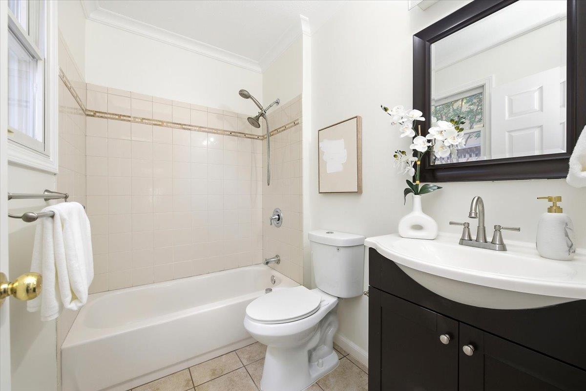 Detail Gallery Image 19 of 28 For 1864 Park Ave, San Jose,  CA 95126 - 3 Beds | 2 Baths