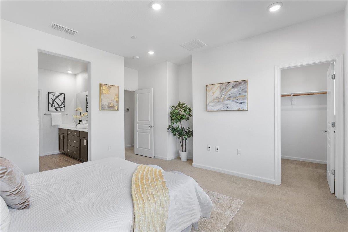 Detail Gallery Image 15 of 34 For 25218 Parklane Dr, Hayward,  CA 94544 - 4 Beds | 3/1 Baths