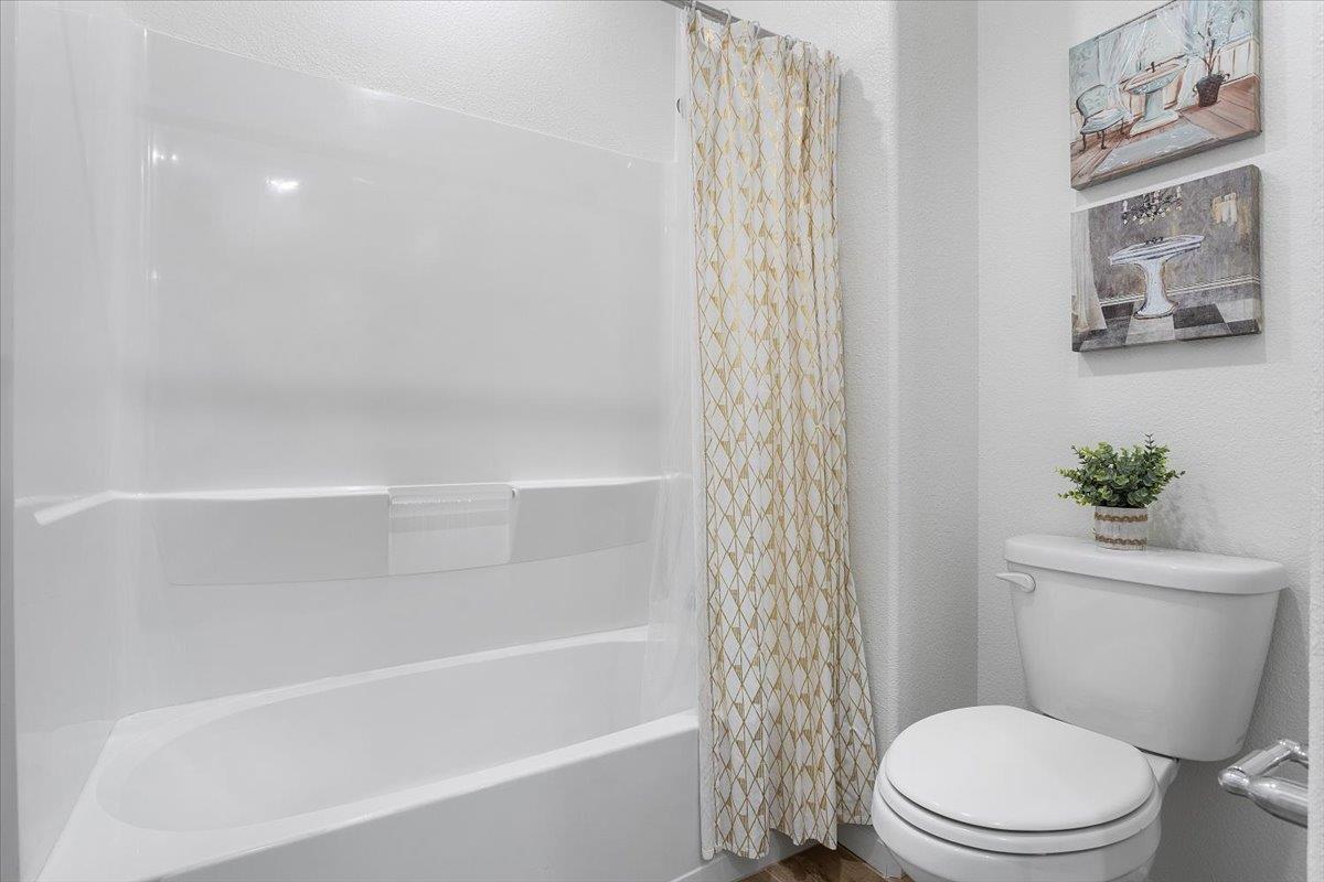 Detail Gallery Image 25 of 34 For 25218 Parklane Dr, Hayward,  CA 94544 - 4 Beds | 3/1 Baths