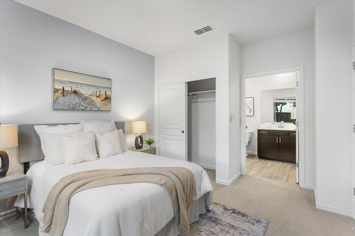 Detail Gallery Image 3 of 34 For 25218 Parklane Dr, Hayward,  CA 94544 - 4 Beds | 3/1 Baths