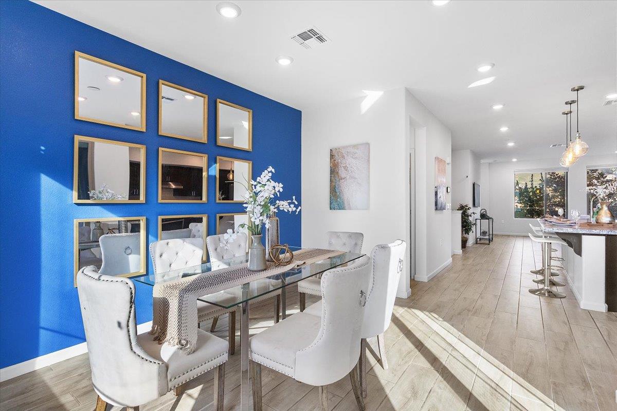 Detail Gallery Image 9 of 34 For 25218 Parklane Dr, Hayward,  CA 94544 - 4 Beds | 3/1 Baths