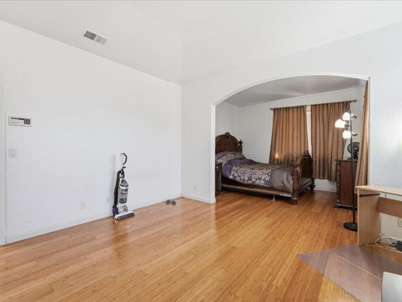 Detail Gallery Image 13 of 31 For 729 Vista Montana Dr, Watsonville,  CA 95076 - 4 Beds | 3 Baths