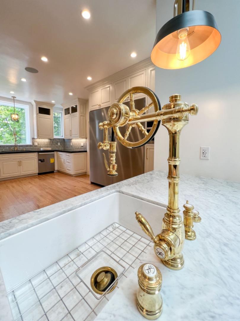 Detail Gallery Image 15 of 59 For 85 Fagan Dr, Hillsborough,  CA 94010 - 9 Beds | 8/1 Baths