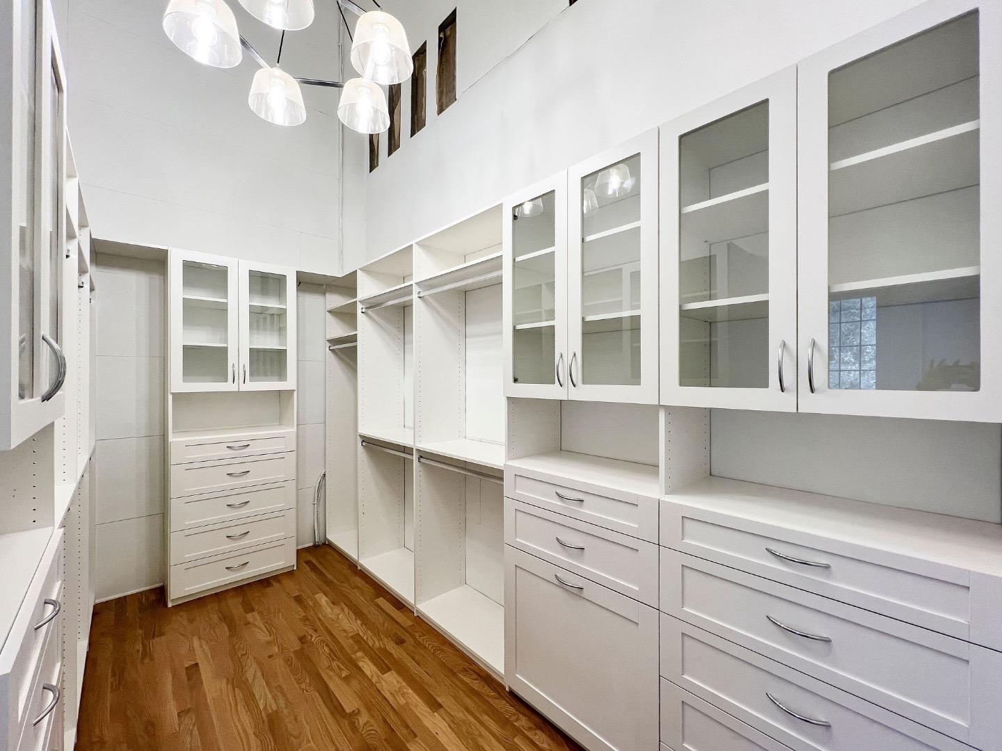 Detail Gallery Image 27 of 59 For 85 Fagan Dr, Hillsborough,  CA 94010 - 9 Beds | 8/1 Baths