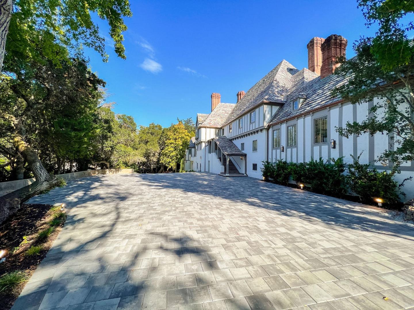 Detail Gallery Image 54 of 59 For 85 Fagan Dr, Hillsborough,  CA 94010 - 9 Beds | 8/1 Baths