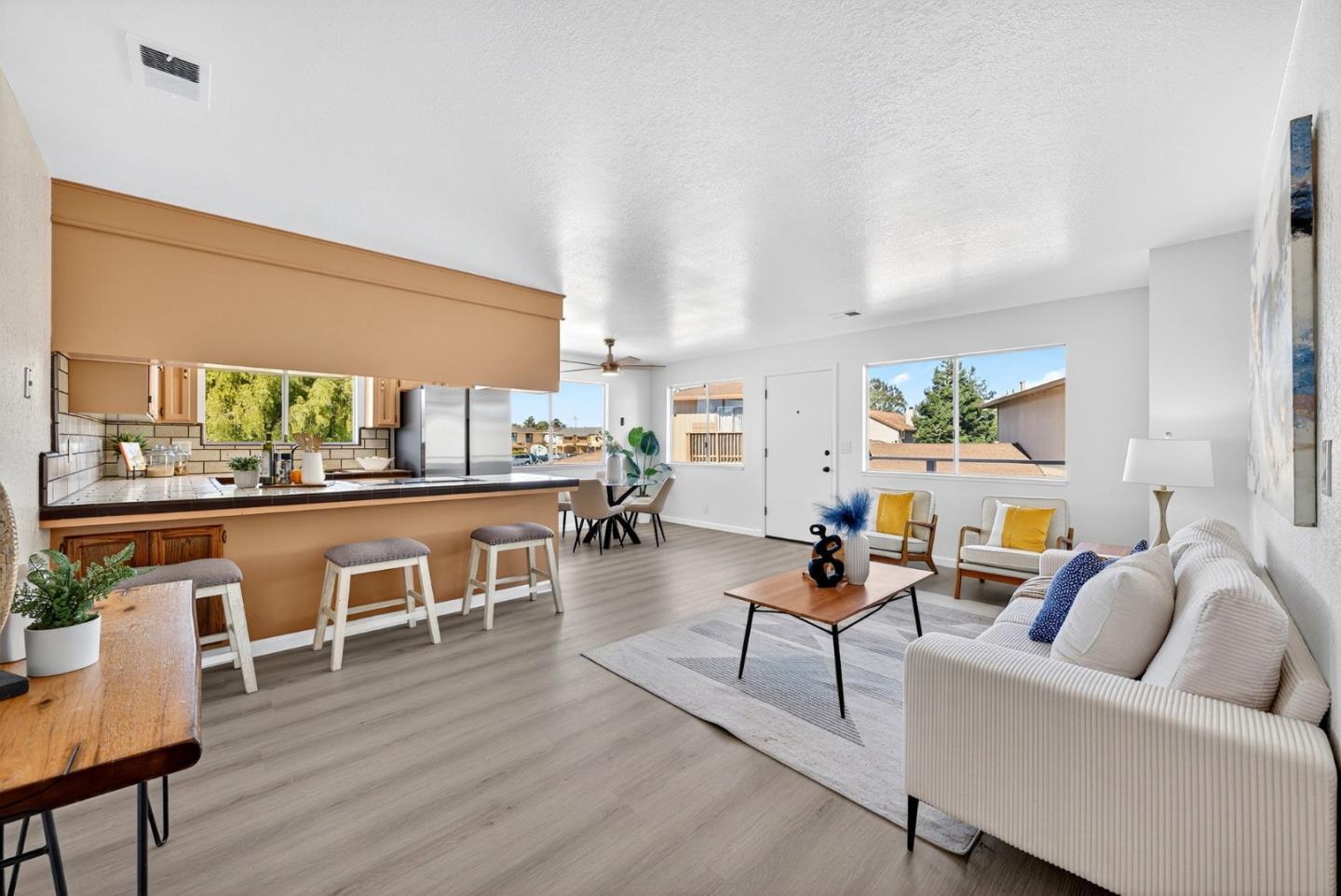 Detail Gallery Image 6 of 67 For 18848 Eisenhower St, Salinas,  CA 93906 - – Beds | – Baths