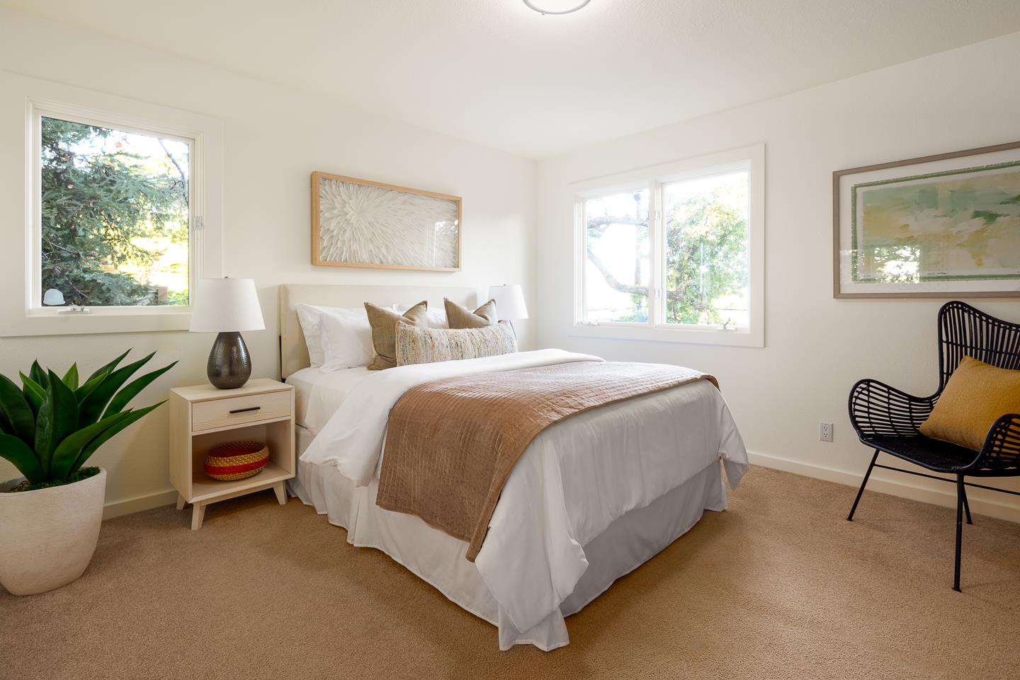 Detail Gallery Image 11 of 17 For 530 Live Oak Ln, Redwood City,  CA 94062 - 3 Beds | 2/1 Baths