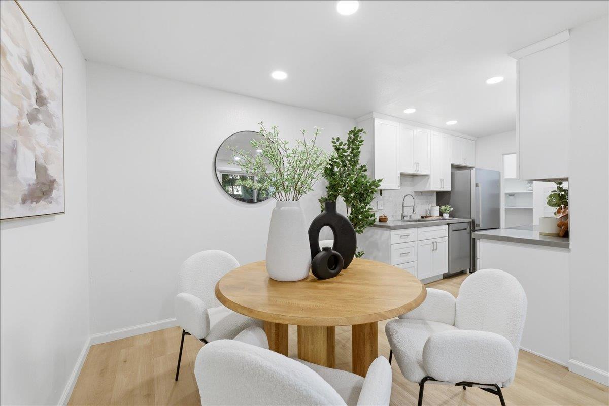 Detail Gallery Image 10 of 37 For 490 Auburn Way #4,  San Jose,  CA 95129 - 2 Beds | 1 Baths