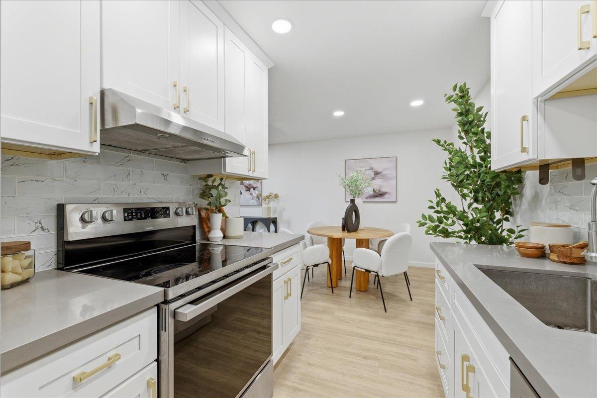 Detail Gallery Image 13 of 37 For 490 Auburn Way #4,  San Jose,  CA 95129 - 2 Beds | 1 Baths