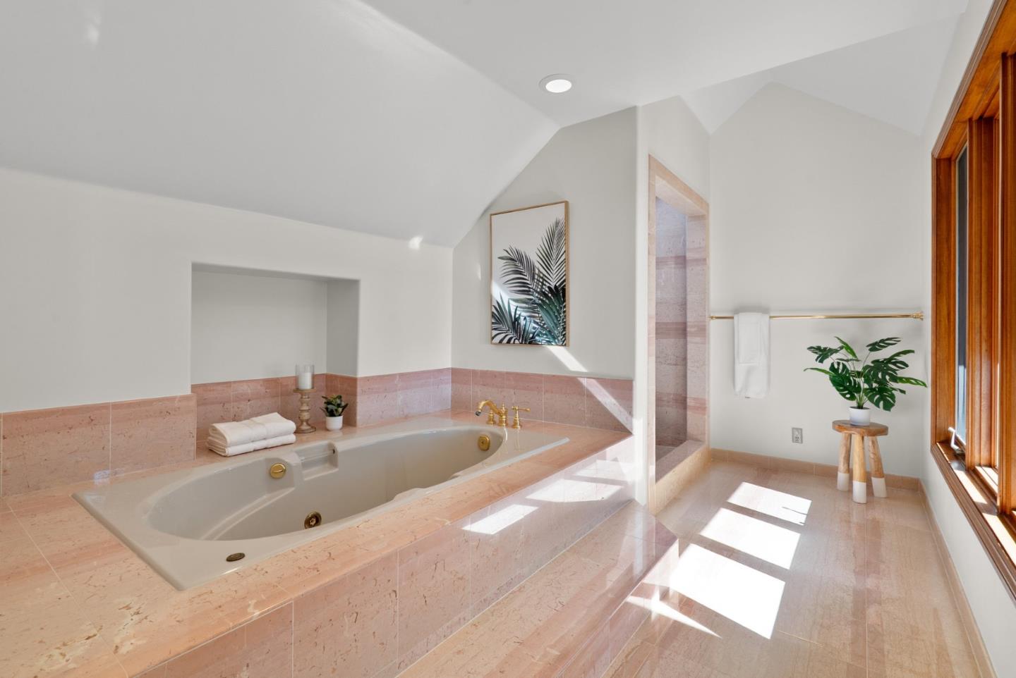 Detail Gallery Image 27 of 59 For 625 Quail Run, Aptos,  CA 95003 - 3 Beds | 3/1 Baths