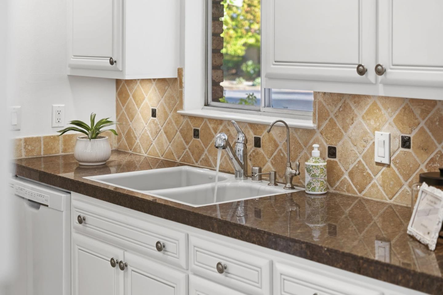 Detail Gallery Image 11 of 66 For 1603 Husted Ave, San Jose,  CA 95125 - 3 Beds | 2 Baths