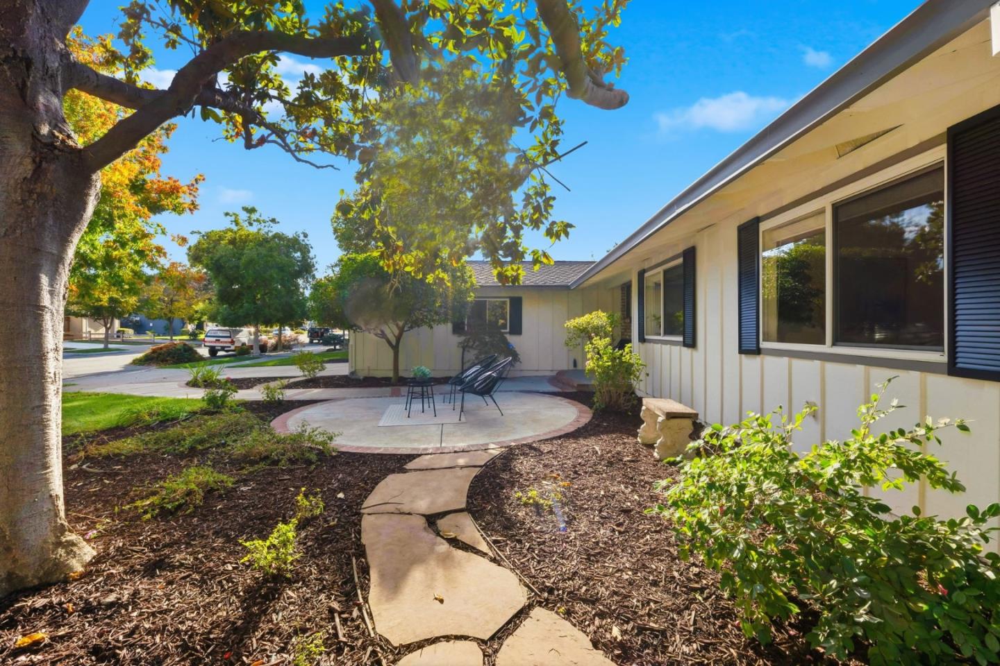 Detail Gallery Image 4 of 66 For 1603 Husted Ave, San Jose,  CA 95125 - 3 Beds | 2 Baths