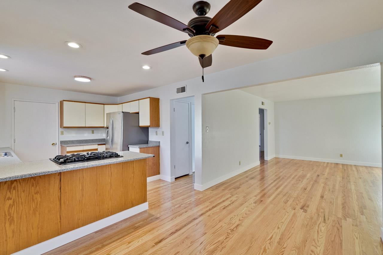 Detail Gallery Image 10 of 57 For 41342 Joyce Ave, Fremont,  CA 94539 - 4 Beds | 2 Baths