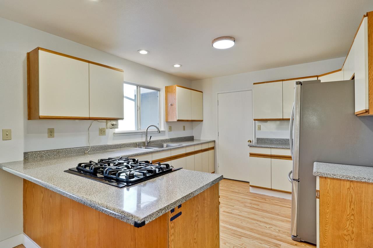 Detail Gallery Image 16 of 57 For 41342 Joyce Ave, Fremont,  CA 94539 - 4 Beds | 2 Baths