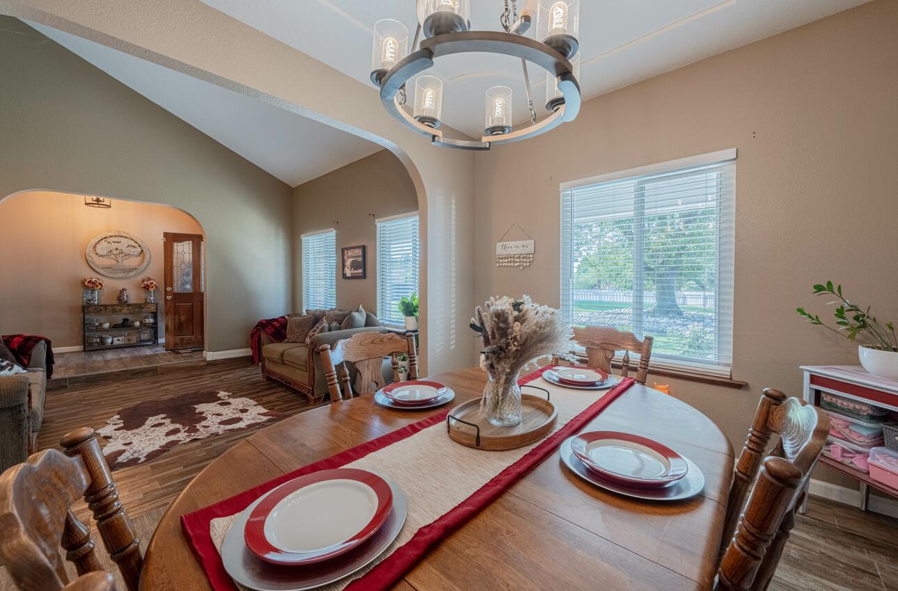 Detail Gallery Image 11 of 49 For 26891 Fonda Ave, Madera,  CA 93638 - 3 Beds | 2 Baths