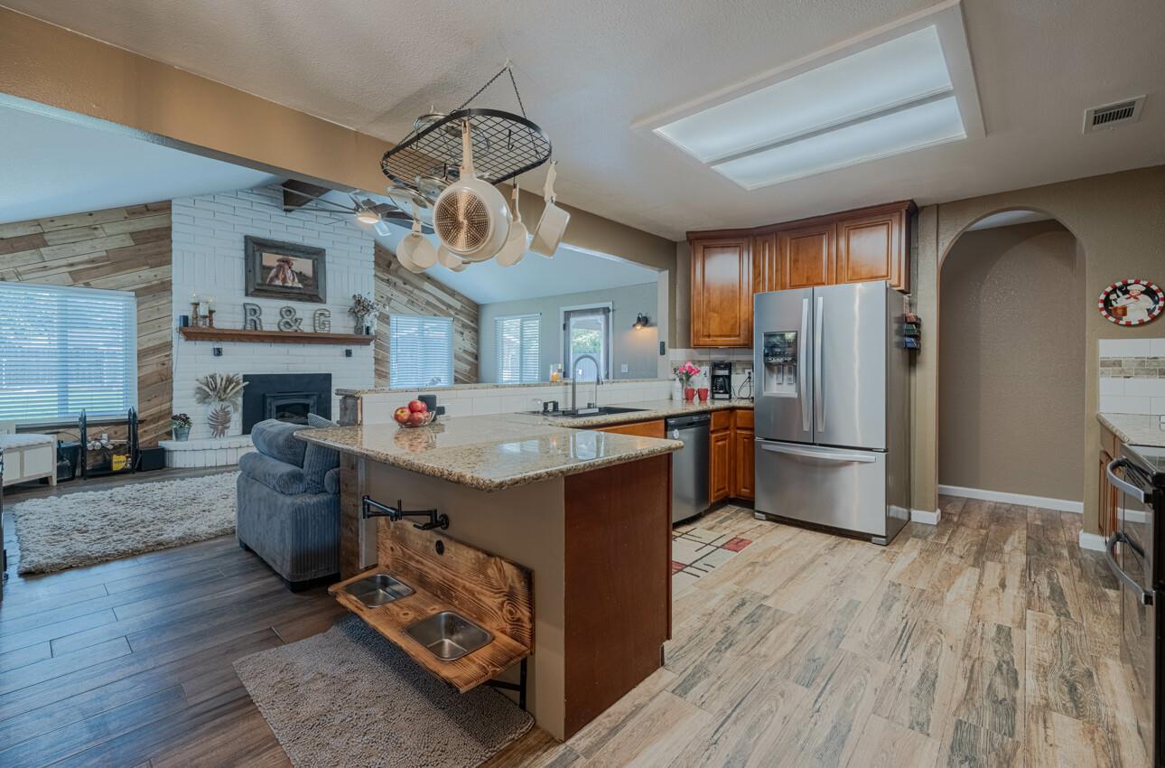 Detail Gallery Image 13 of 49 For 26891 Fonda Ave, Madera,  CA 93638 - 3 Beds | 2 Baths