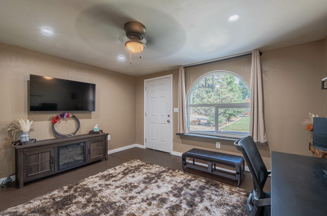 Detail Gallery Image 24 of 49 For 26891 Fonda Ave, Madera,  CA 93638 - 3 Beds | 2 Baths