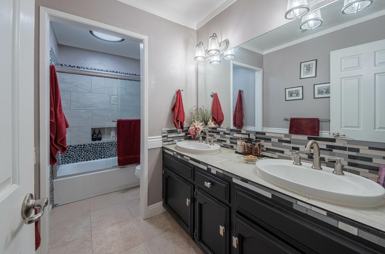 Detail Gallery Image 39 of 49 For 26891 Fonda Ave, Madera,  CA 93638 - 3 Beds | 2 Baths