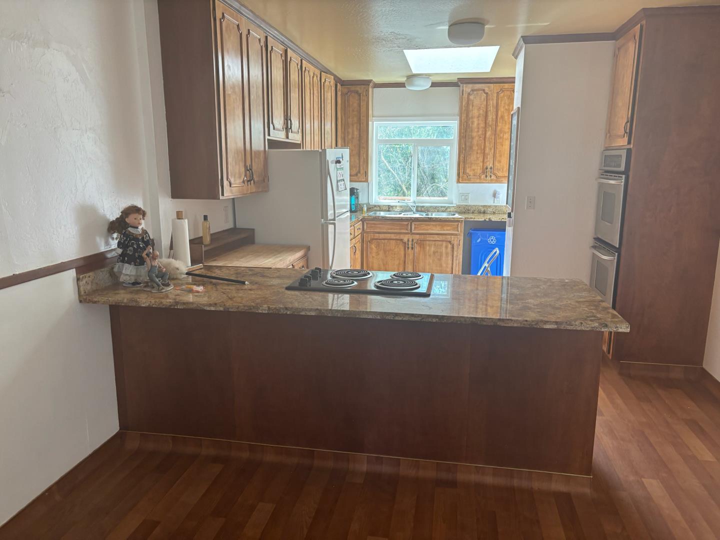 Detail Gallery Image 6 of 15 For 1661 Palou Ave, San Francisco,  CA 94124 - – Beds | – Baths