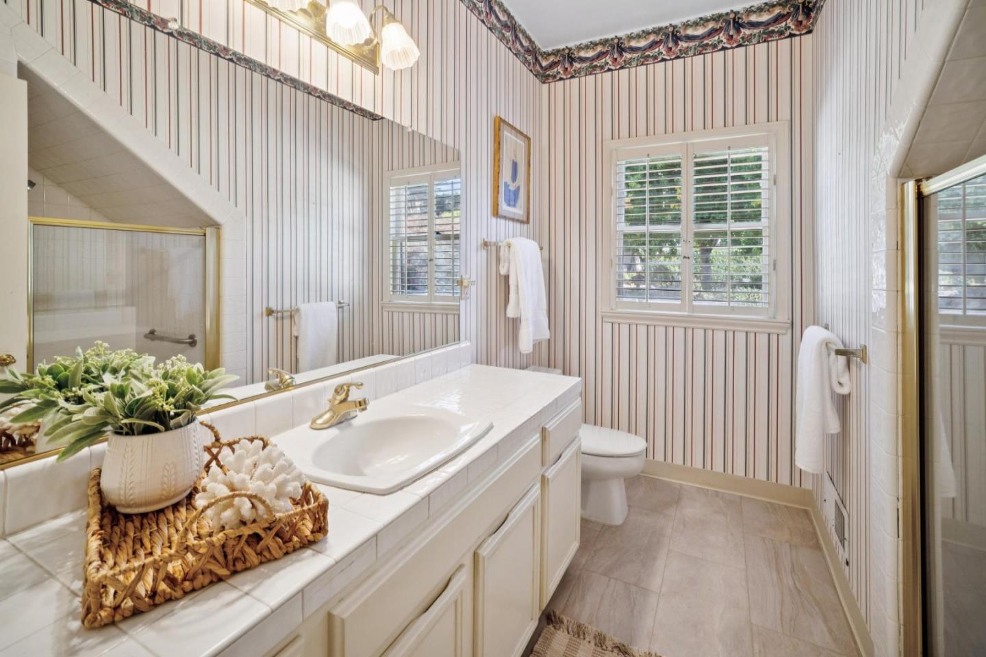 Detail Gallery Image 26 of 58 For 2830 14th Ave, Carmel,  CA 93923 - 3 Beds | 3 Baths