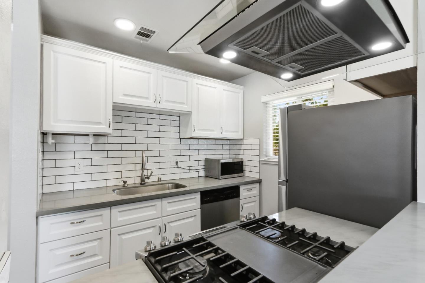 Detail Gallery Image 8 of 48 For 6261 Cavan Dr #4,  Citrus Heights,  CA 95621 - 2 Beds | 1 Baths