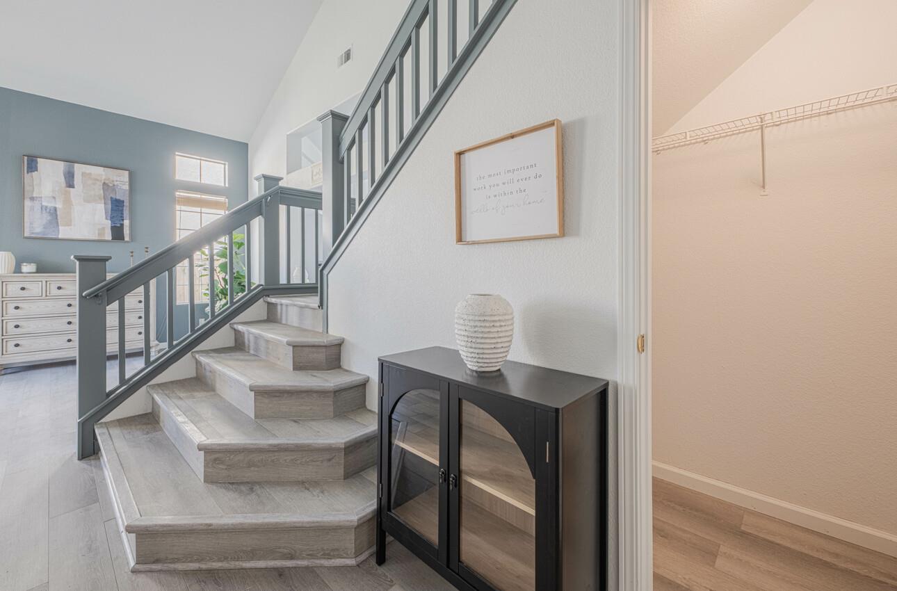 Detail Gallery Image 23 of 42 For 327 Rhine Ct, Salinas,  CA 93906 - 4 Beds | 3 Baths