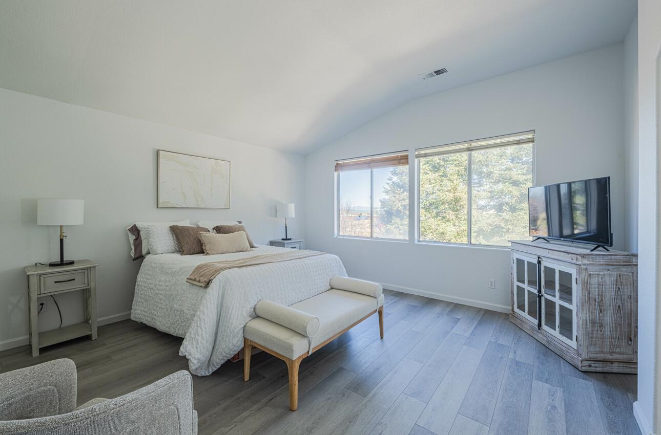 Detail Gallery Image 27 of 42 For 327 Rhine Ct, Salinas,  CA 93906 - 4 Beds | 3 Baths