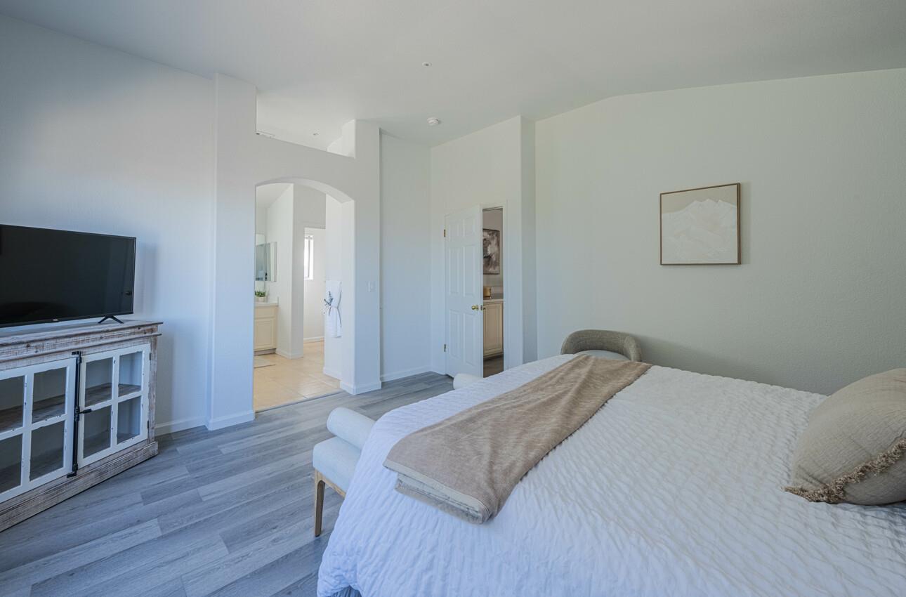 Detail Gallery Image 28 of 42 For 327 Rhine Ct, Salinas,  CA 93906 - 4 Beds | 3 Baths