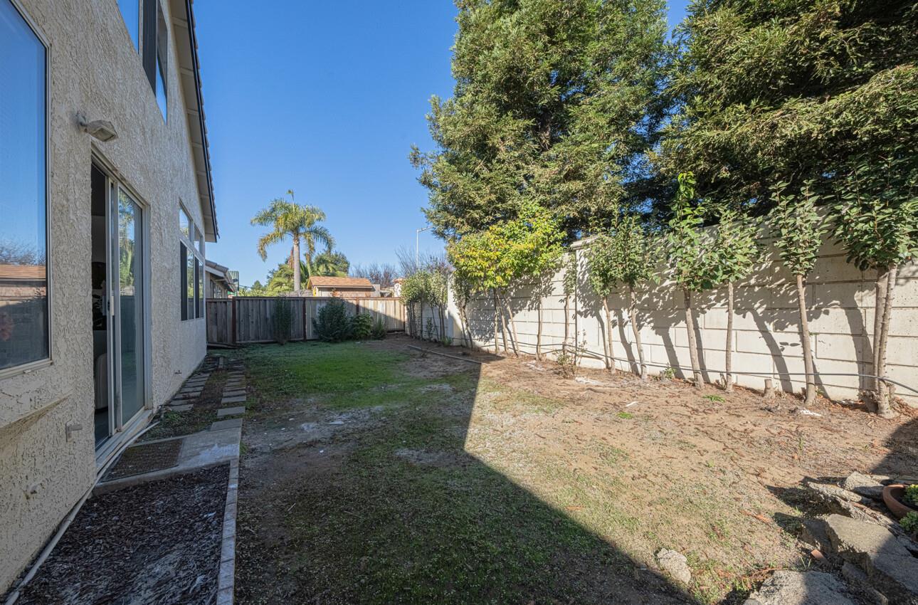 Detail Gallery Image 41 of 42 For 327 Rhine Ct, Salinas,  CA 93906 - 4 Beds | 3 Baths