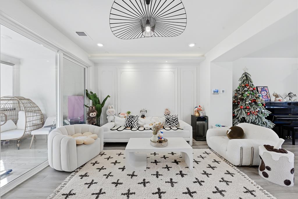 Detail Gallery Image 10 of 62 For 28983 Ashwell Ave, Hayward,  CA 94544 - 4 Beds | 3/1 Baths