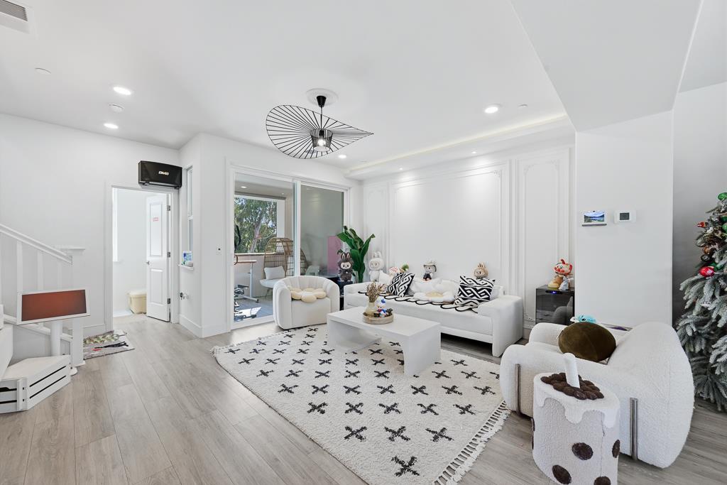 Detail Gallery Image 12 of 62 For 28983 Ashwell Ave, Hayward,  CA 94544 - 4 Beds | 3/1 Baths