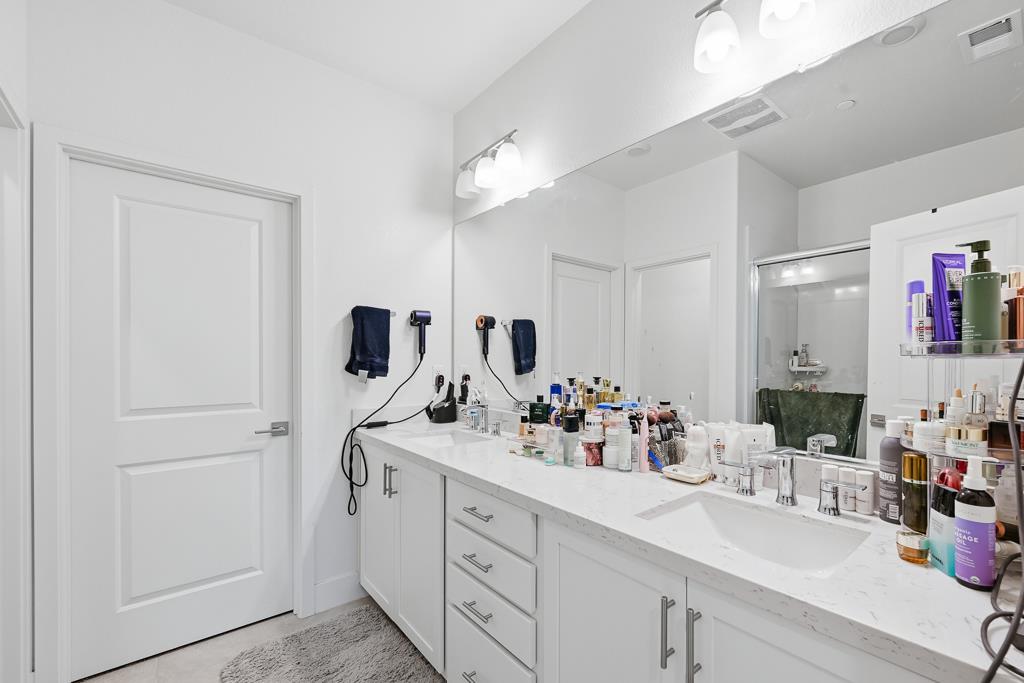 Detail Gallery Image 25 of 62 For 28983 Ashwell Ave, Hayward,  CA 94544 - 4 Beds | 3/1 Baths