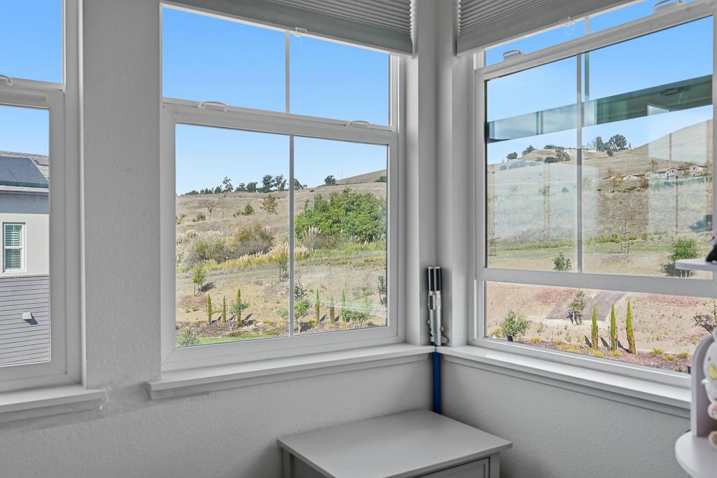 Detail Gallery Image 28 of 62 For 28983 Ashwell Ave, Hayward,  CA 94544 - 4 Beds | 3/1 Baths
