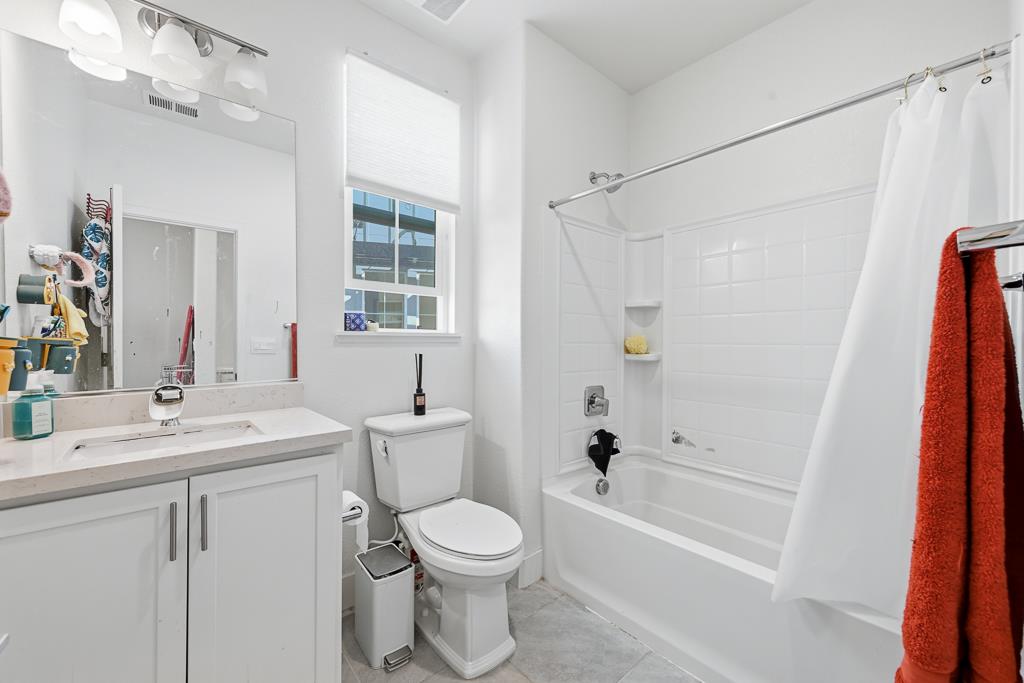 Detail Gallery Image 31 of 62 For 28983 Ashwell Ave, Hayward,  CA 94544 - 4 Beds | 3/1 Baths